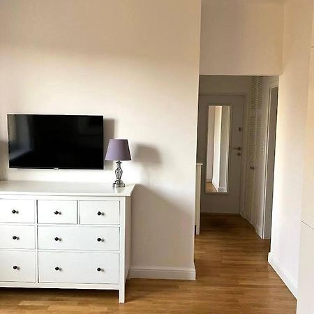 Cute Apartment In The City Center , 2-Beds , Wi-Fi - By Hik Apartments Варшава Экстерьер фото