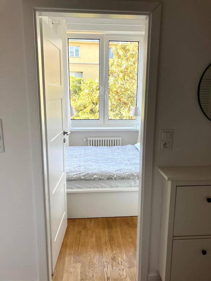 Cute Apartment In The City Center , 2-Beds , Wi-Fi - By Hik Apartments Варшава Экстерьер фото